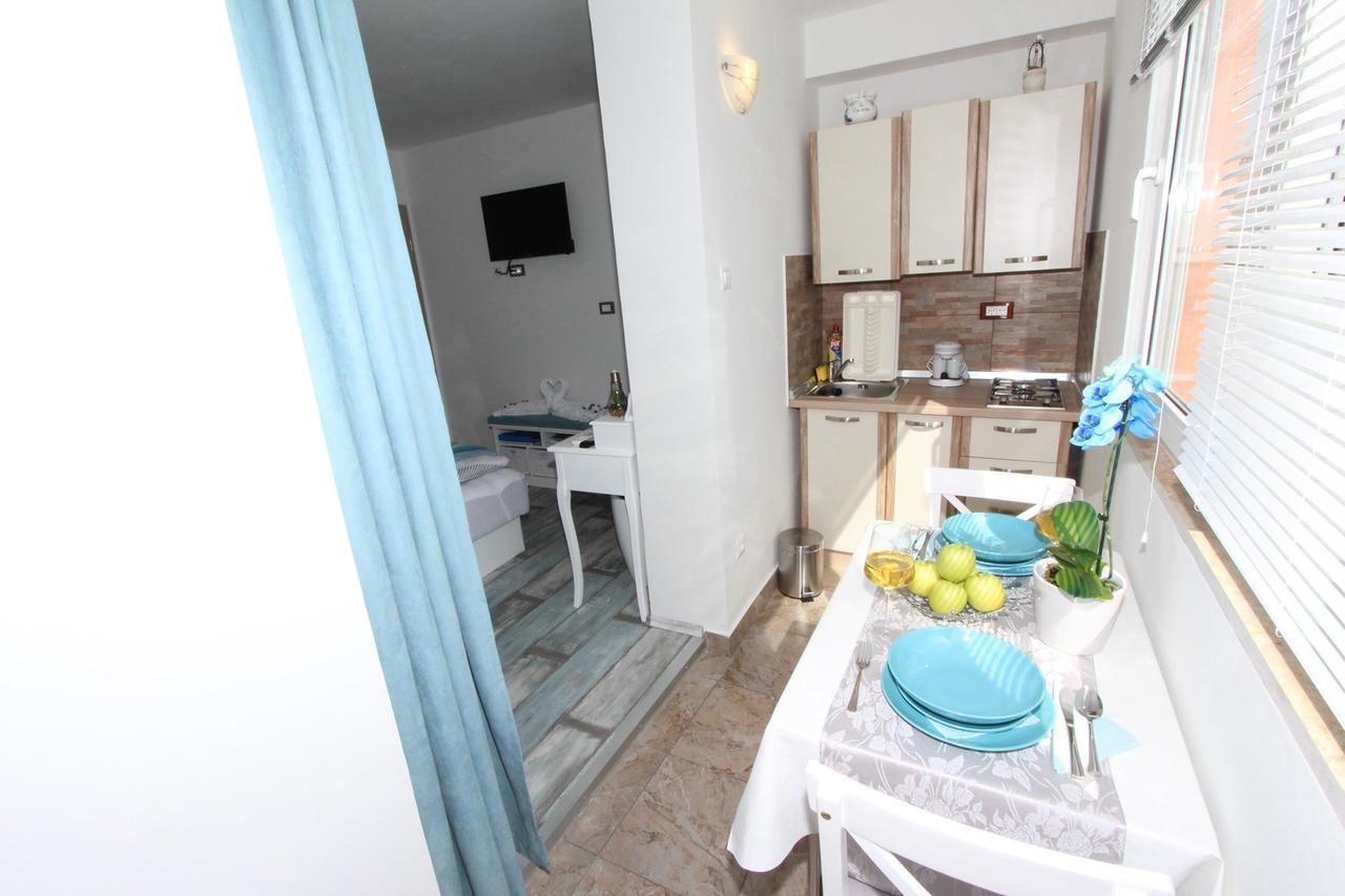 Studio Orhidea Blu Rovinj Bagian luar foto